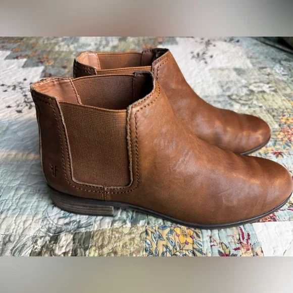Frye Mallory Chelsea Booties in Cognac 8.5 - Picture 1 of 8